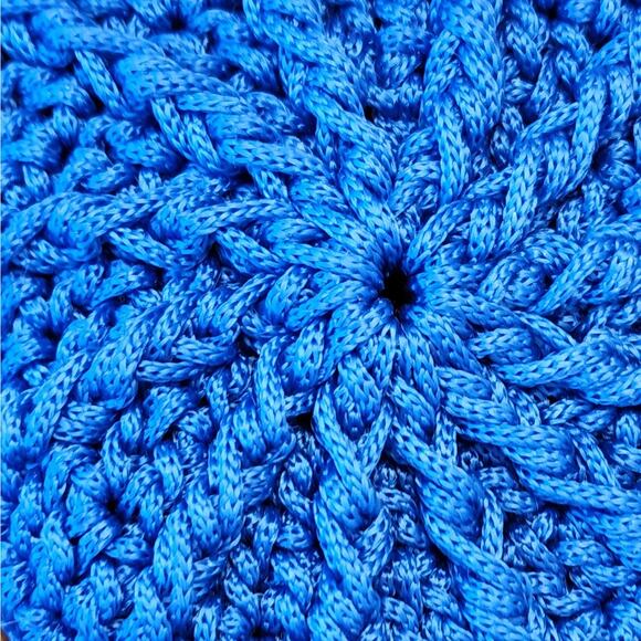 Vtg Style Cottagecore Boho Hand Crocheted Blue Coin Purse with Kiss Lock - Picture 2 of 5